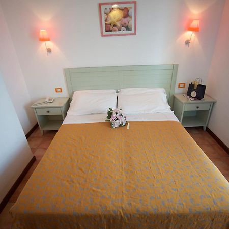 Hotel Villa Tramonto Direttamente Sul Mare 圣温琴佐 外观 照片